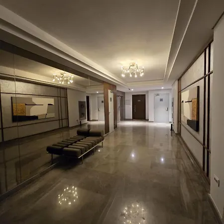 Elegant Zed Park Apartment Sheikh Zayed City Exterior photo