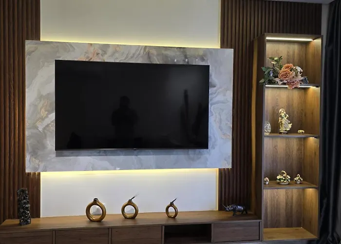 Elegant Zed Park Apartment